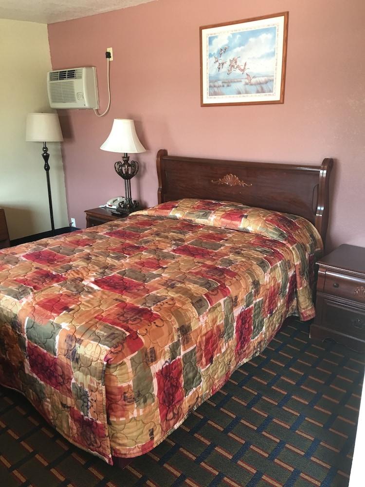 Best Value Inn Motel Sandusky photo 69
