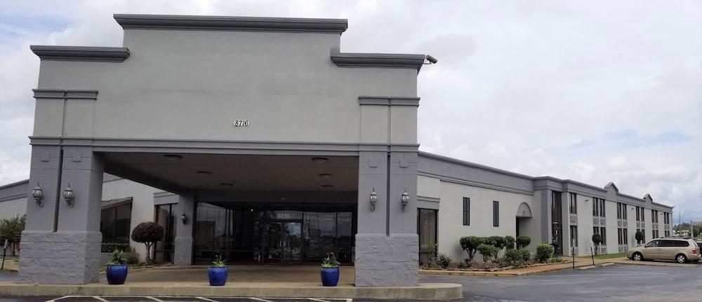 Madison Inn and Suites photo 7