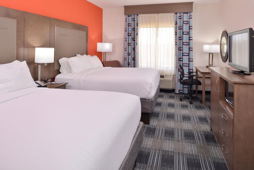 Holiday Inn Express Clanton by IHG photo 13