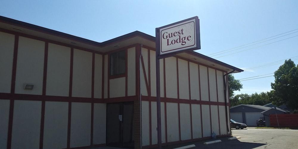 Guest Lodge photo 11