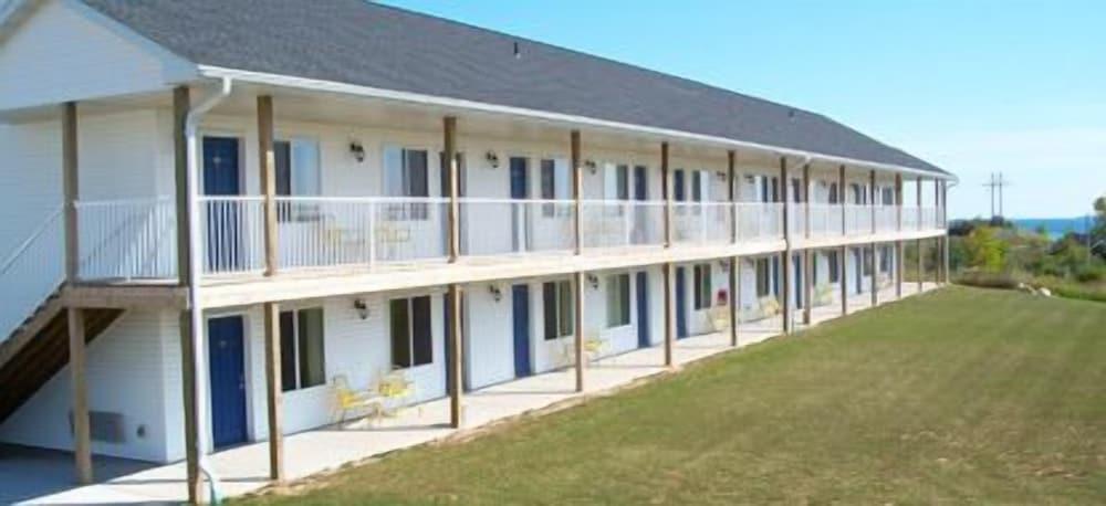 Coho Motel and Suites photo 29