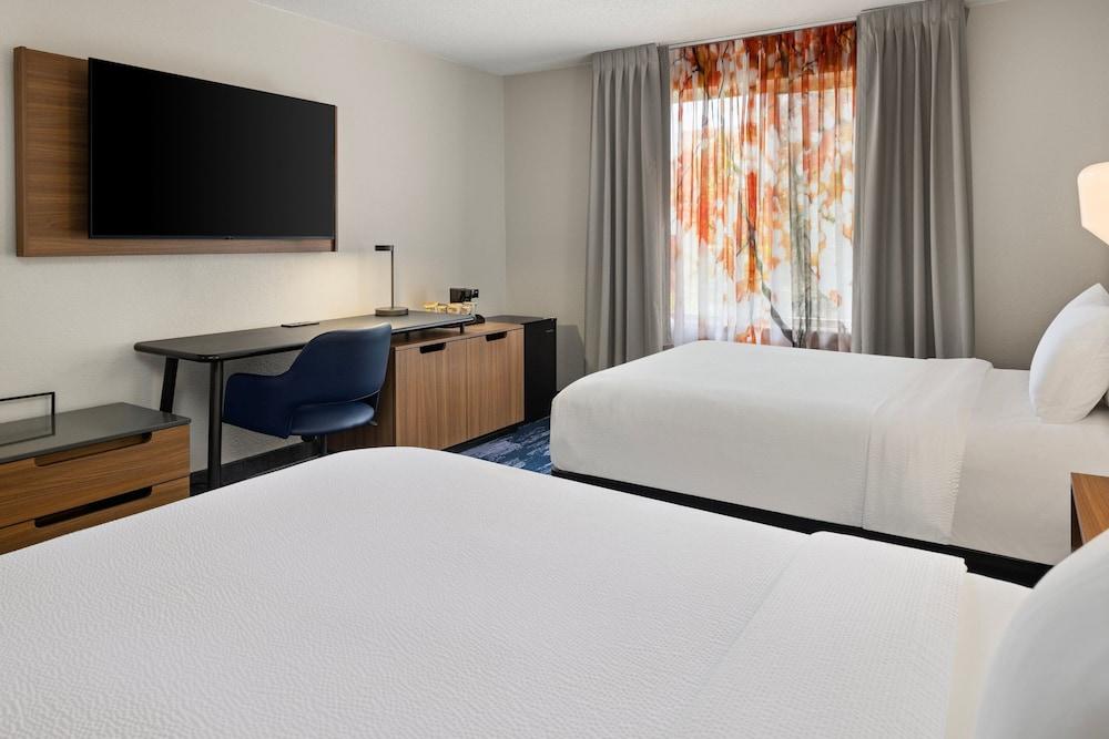 Fairfield Inn & Suites Columbus East photo 10