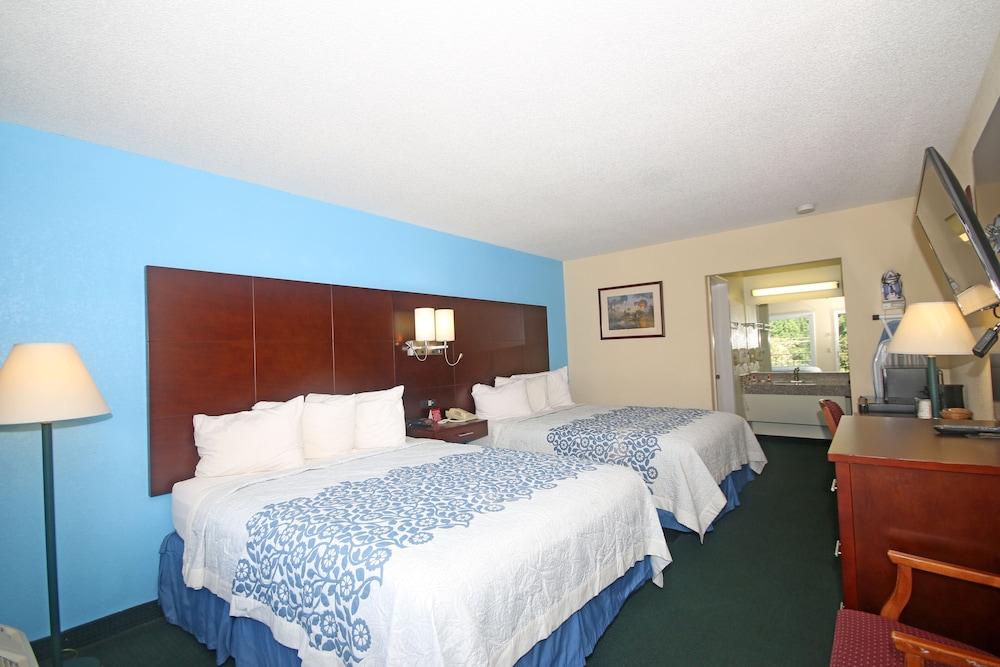 Hamilton Inn Jonesville NC photo 21