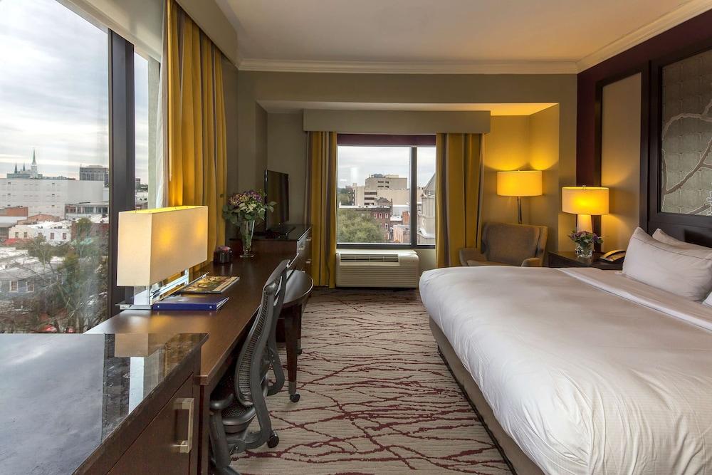 DoubleTree by Hilton Hotel Savannah Historic District photo 21