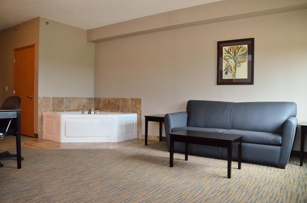 Qube Hotel photo 20