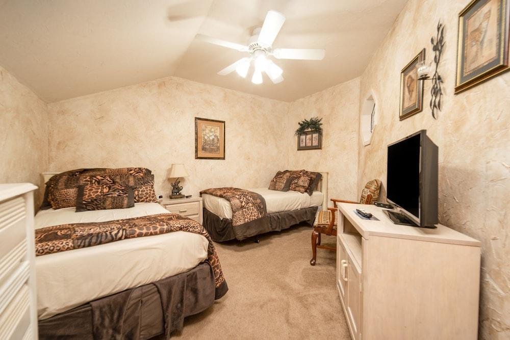 Pointe Royale Condominium Resort & Golf Course photo 57