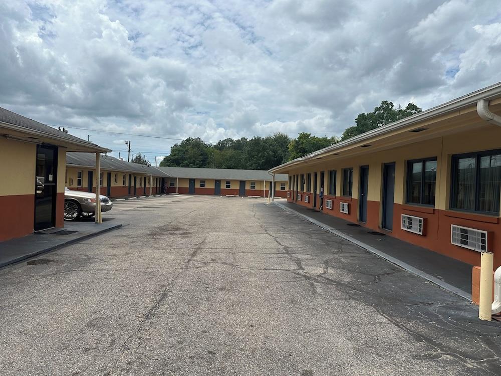 johns motel photo 3