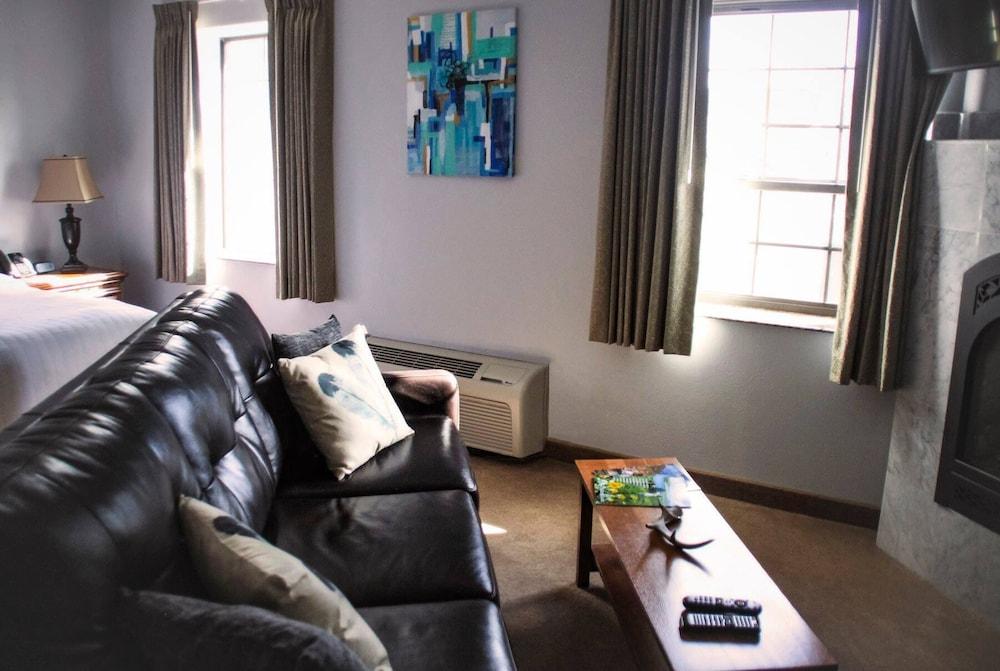 The Calvert Hotel photo 8