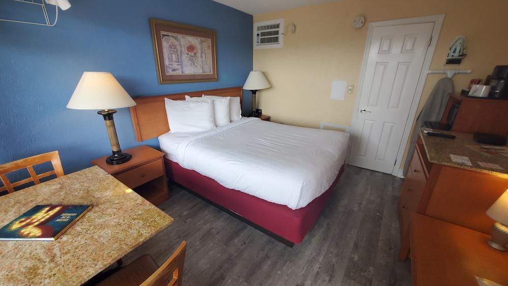 Sand Box Motel photo 13