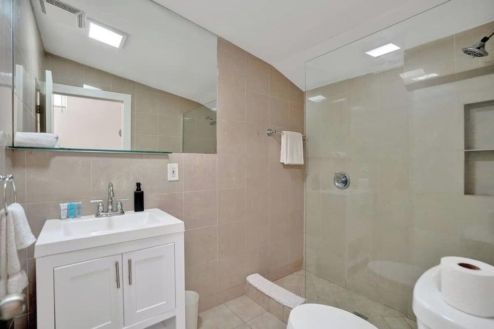 Oasis Fort Lauderdale by StayHospitality photo 42