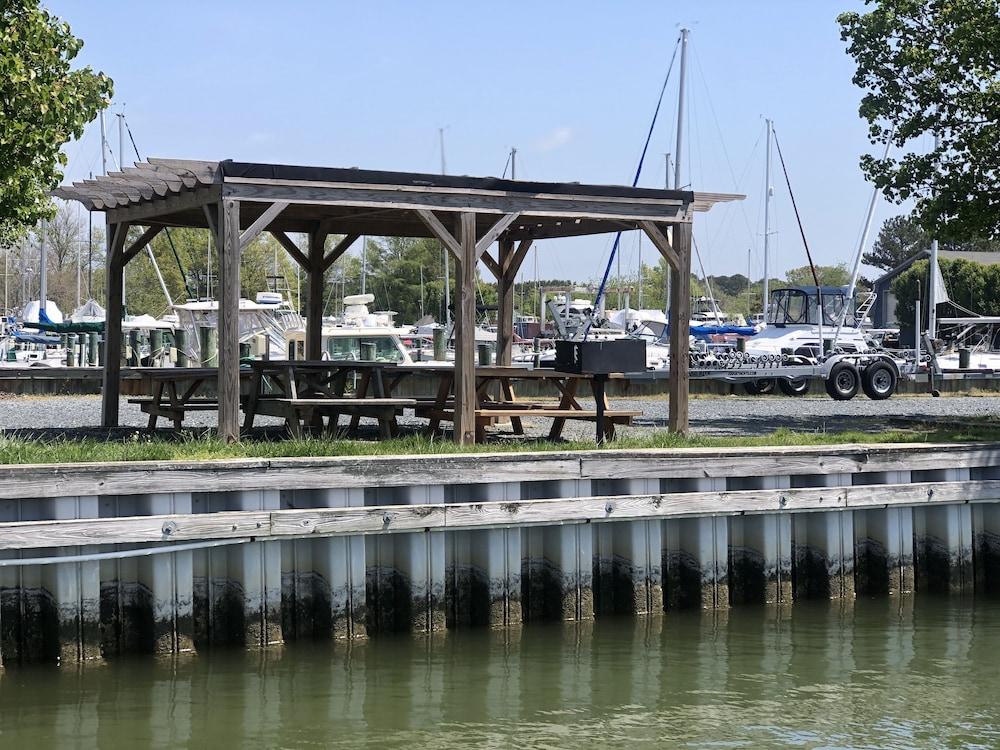Knapps Narrows Marina & Inn photo 37