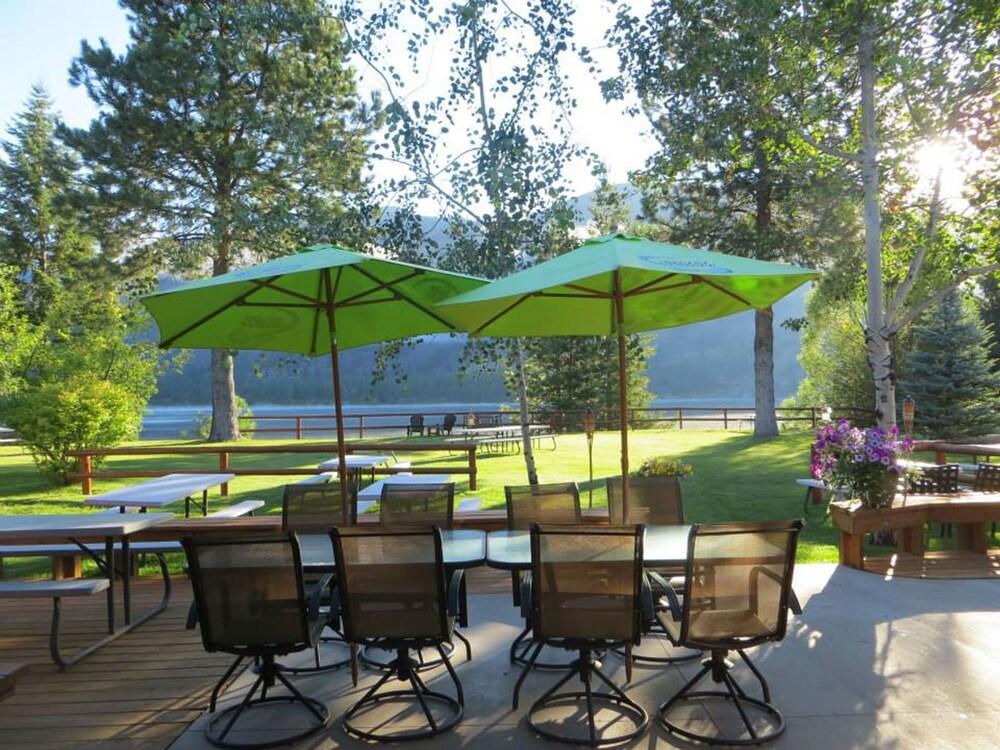 Lakeside Resort and Motel photo 57