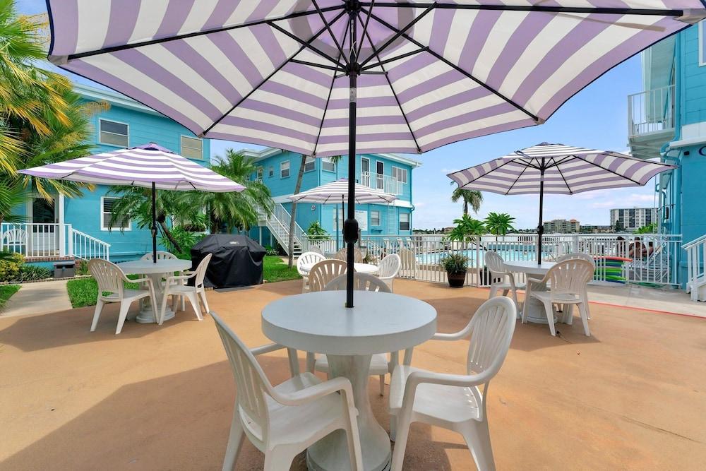 The Seashell Suites photo 3