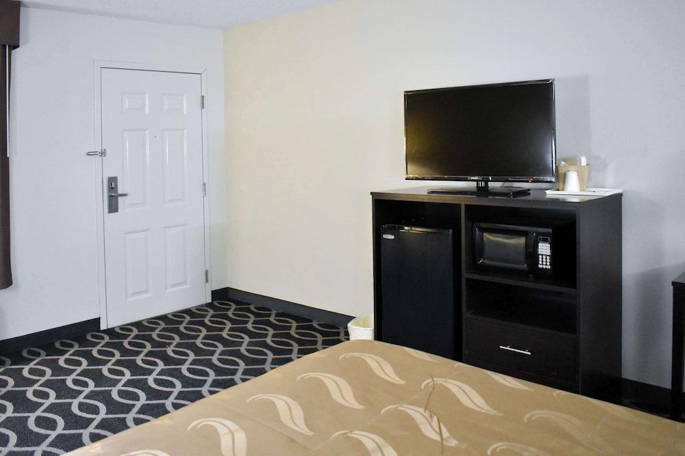 Quality Inn Reidsville Hwy 29 photo 16
