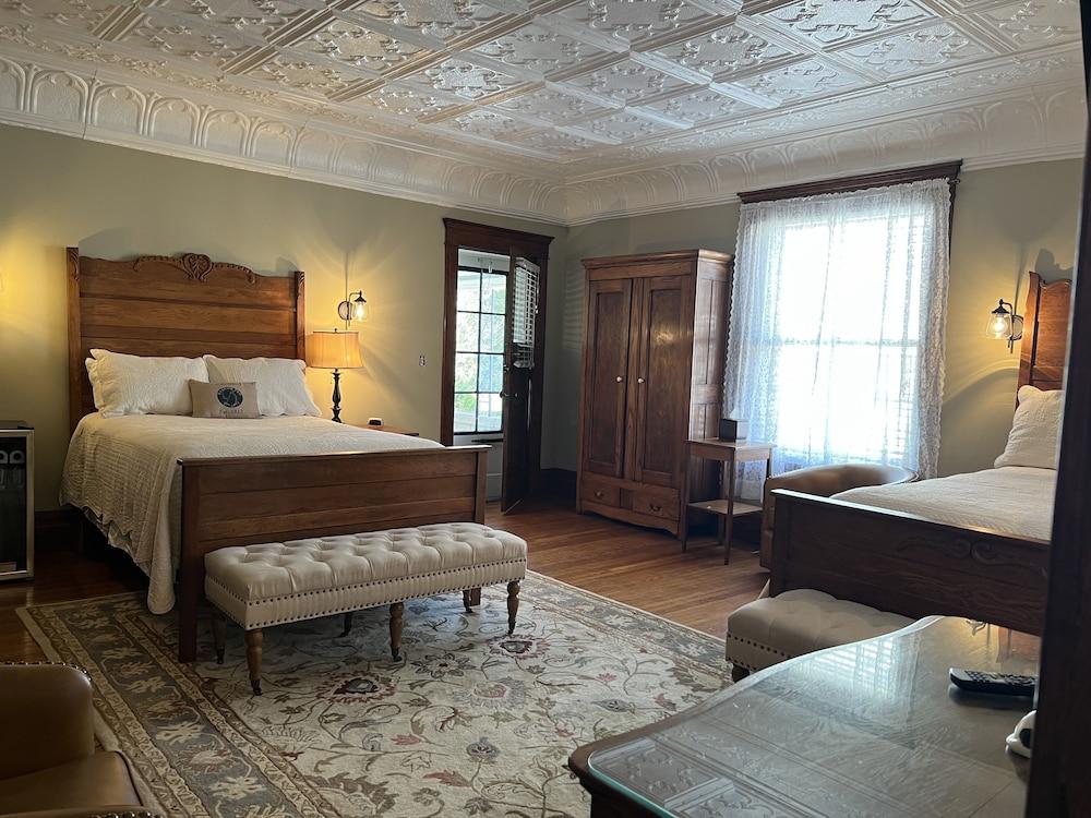 The Buxton Inn photo 14