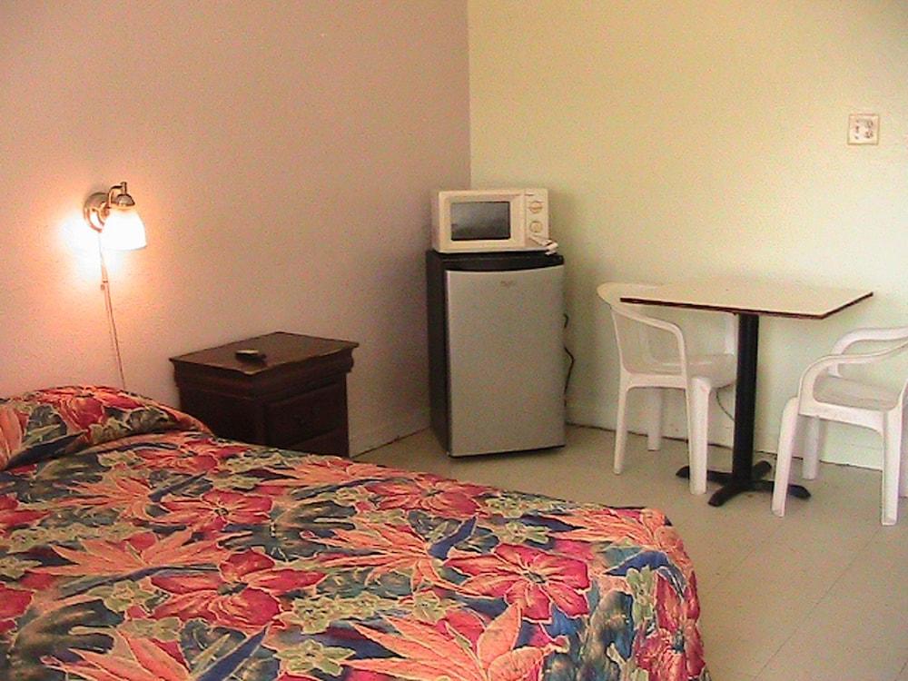 Best Southern Sun Plaza Motel photo 9