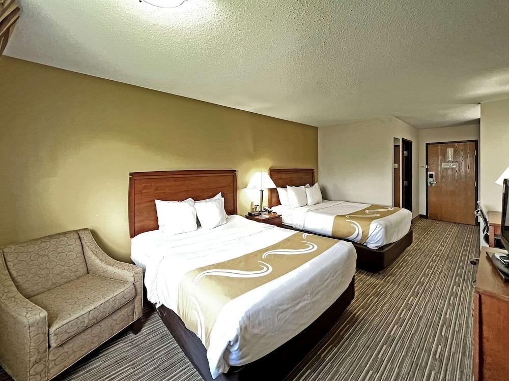 Quality Inn Mitchell I-90 photo 27