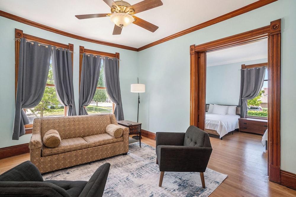 The Grand Inn Apartment Hotel 200 photo 21