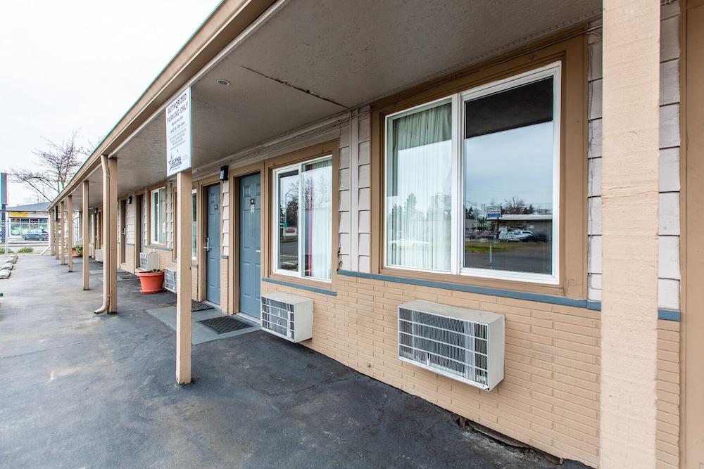 Autzen Inn photo 30