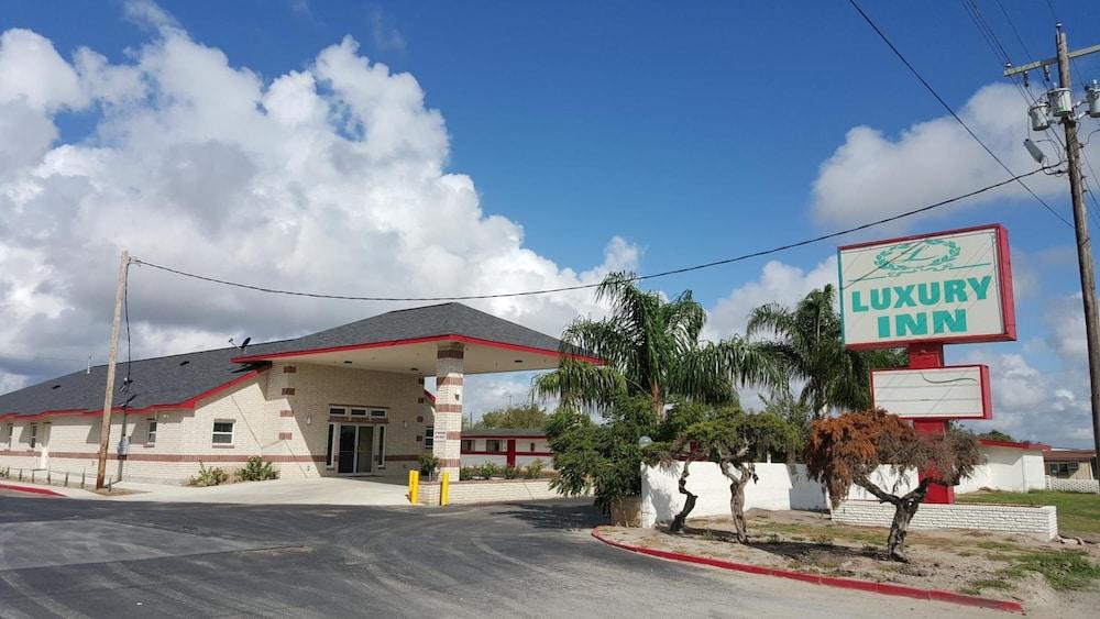 Luxury Inn & RV Park photo 36