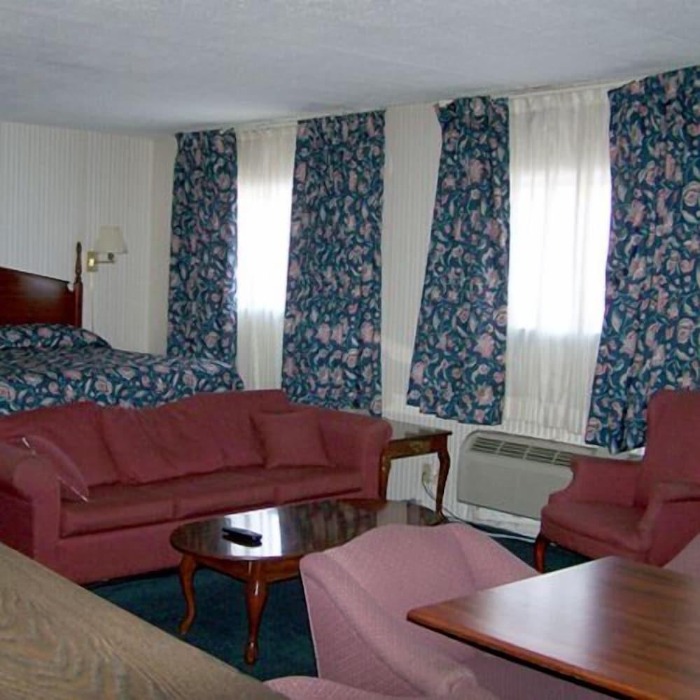 Harbor Inn Philipsburg photo 3