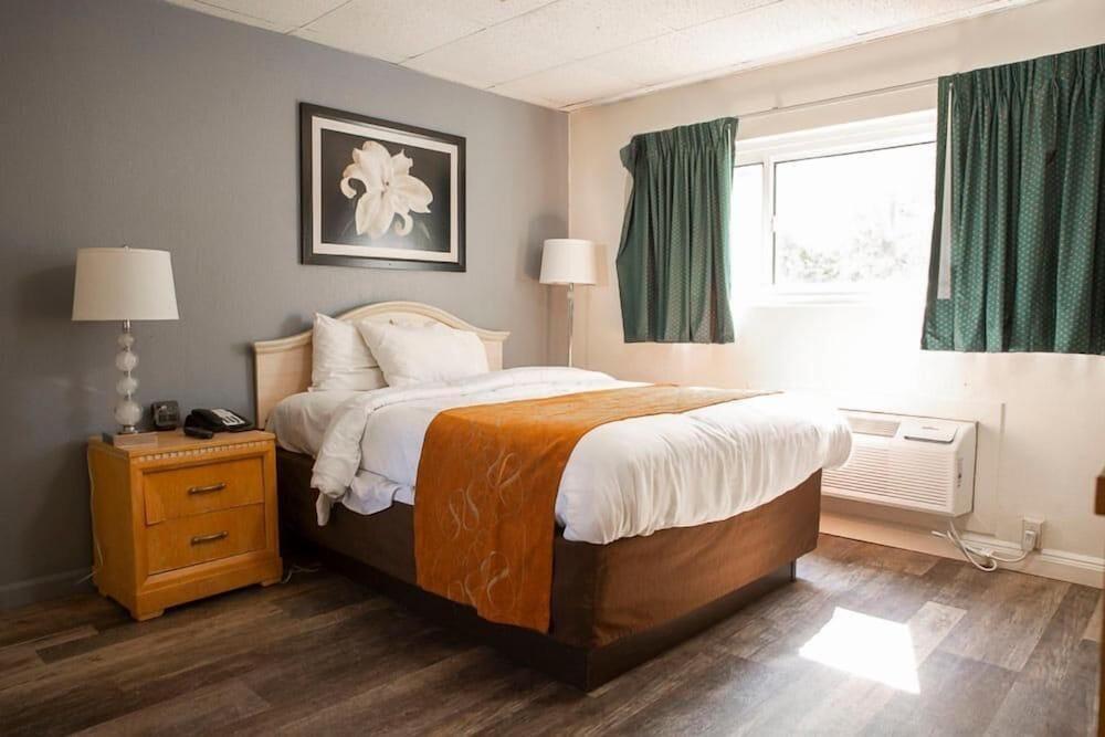 Bedford Motel photo 34