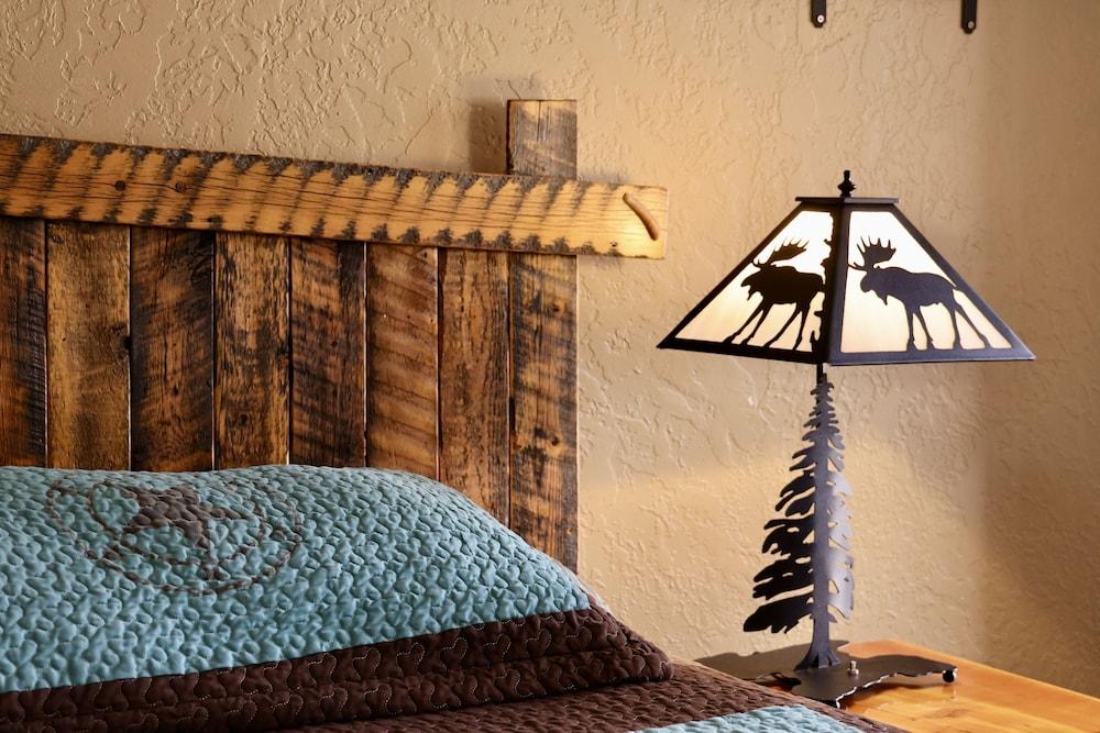 Rocky Mountain Lodge photo 58
