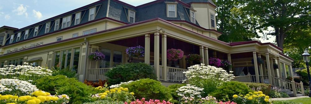 Stafford's Bay View Inn photo 48