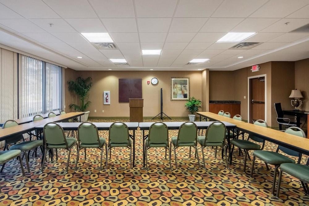 Comfort Suites Panama City Beach photo 38