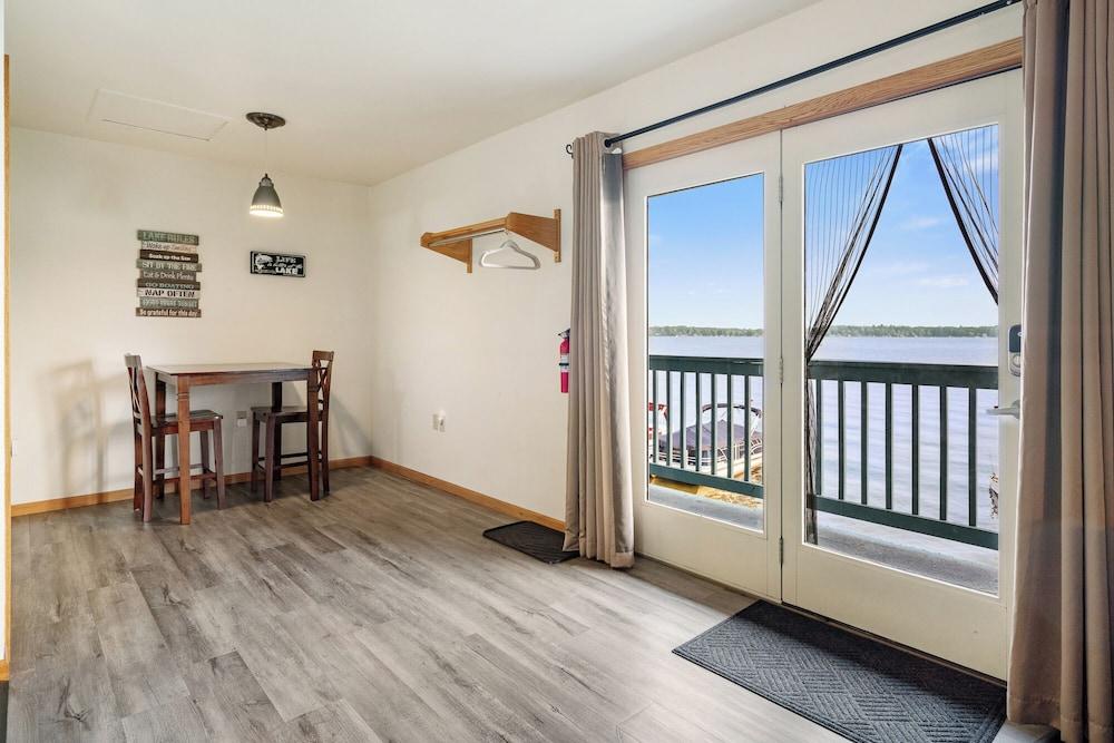 Fife Lake Lodge photo 16
