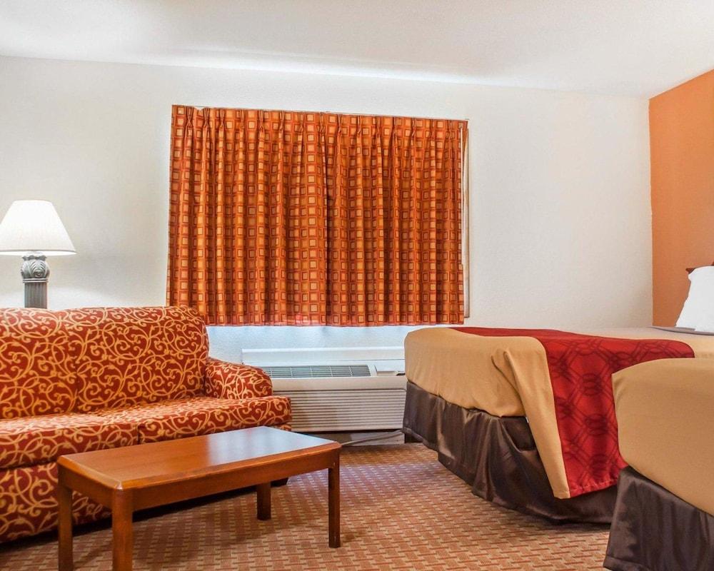 Econo Lodge Cuba I-86 photo 8