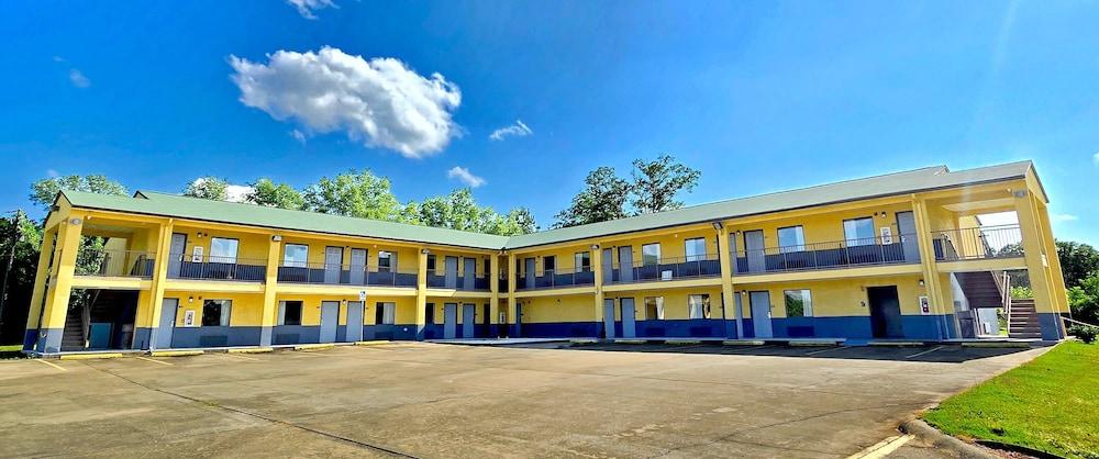Garden Inn & Suites photo 25