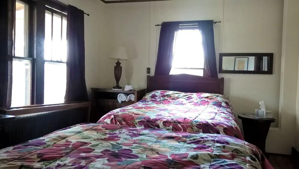 The Baseball Hotel photo 63