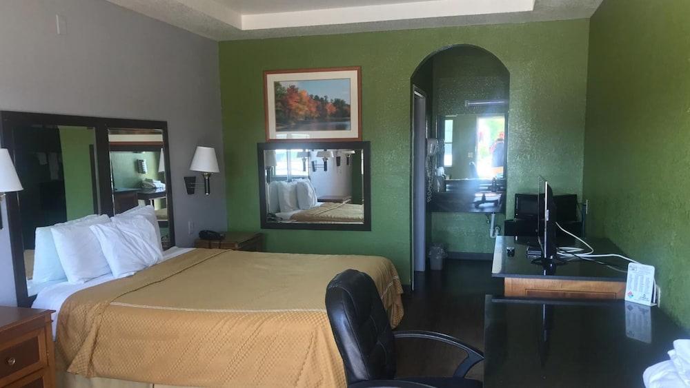 Day N Night Inn photo 19