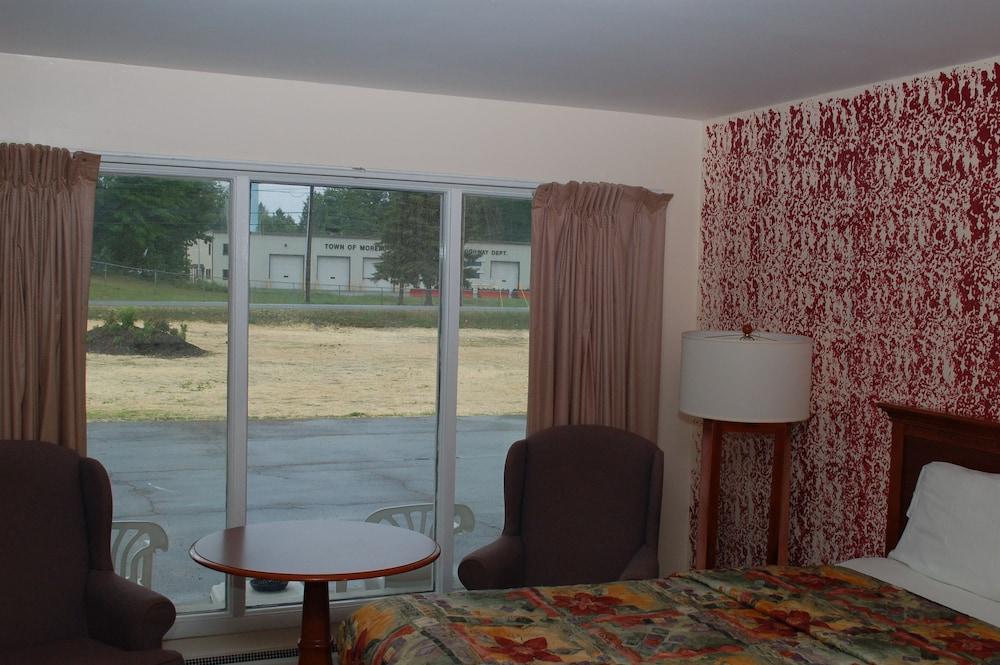 Sara Glen Motel photo 25