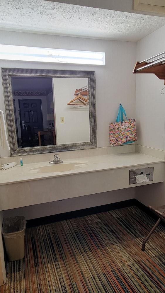 Imperial Lodge photo 15