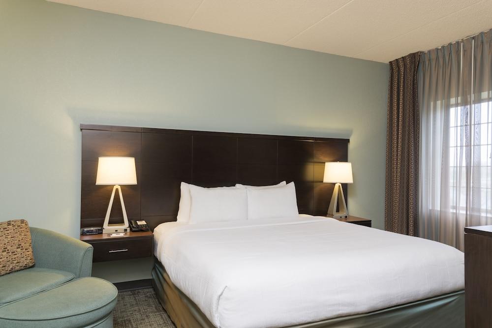 Staybridge Suites Chicago-Oakbrook Terrace by IHG photo 9