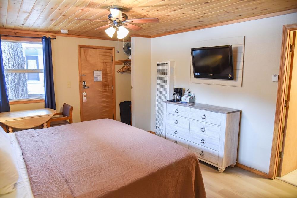 Alpine Lodge photo 64
