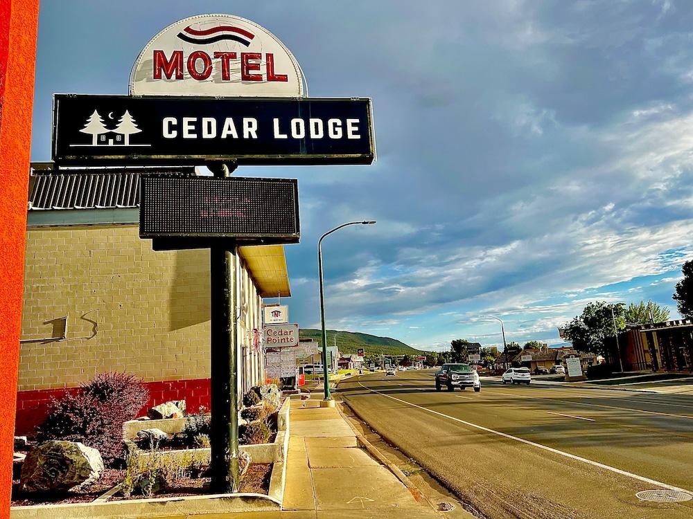 Cedar Lodge photo 39