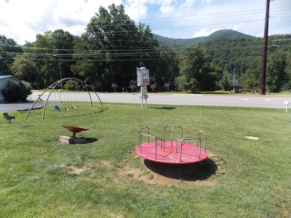 Clarketon Motel photo 25