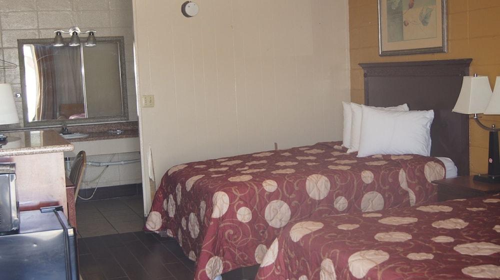 Stone Inn Motel photo 16