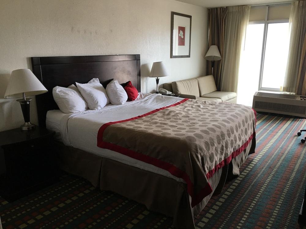 Budget Inn photo 10