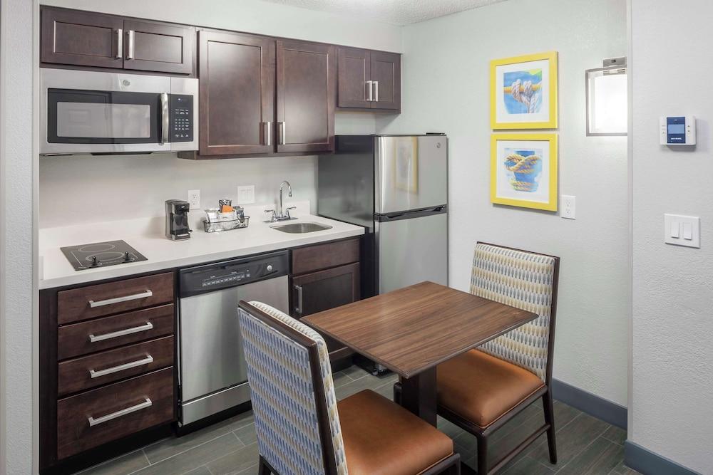 Hampton Inn & Suites by Hilton Miami-Doral/Dolphin Mall photo 22