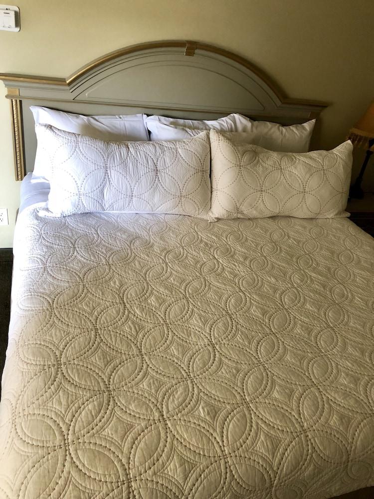 The Juliet Hotel photo 9