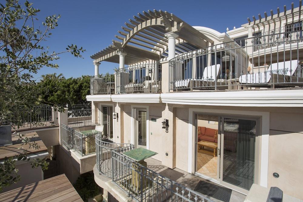 Sunset Cove Villas in Laguna Beach photo 81