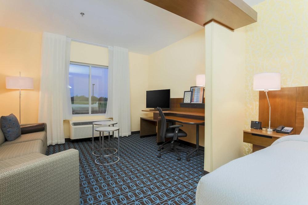 Fairfield Inn & Suites Pleasanton photo 15