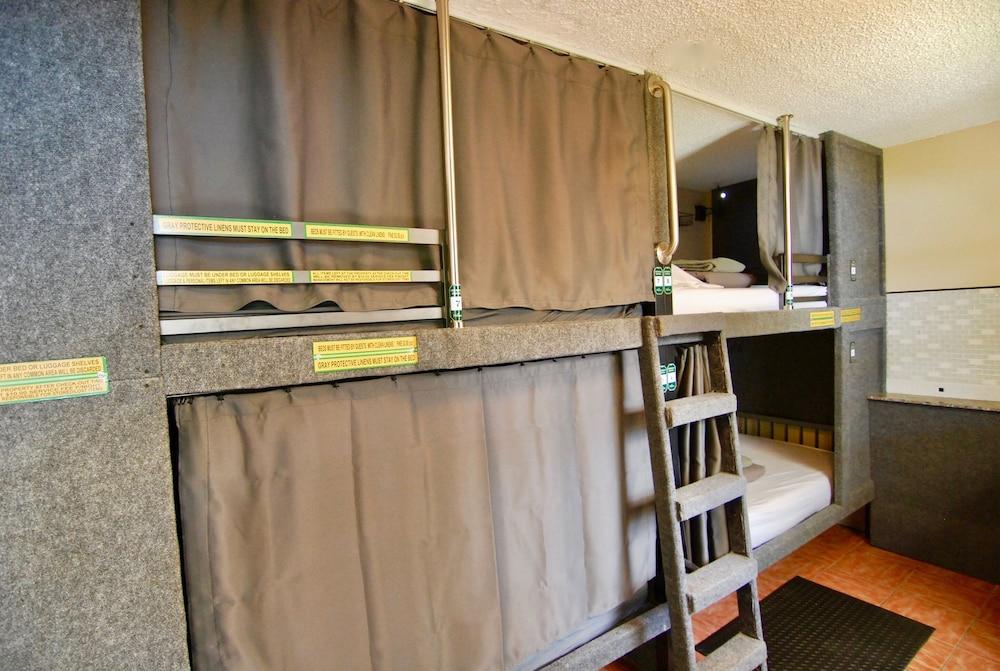 Sheridan Hostel photo 12