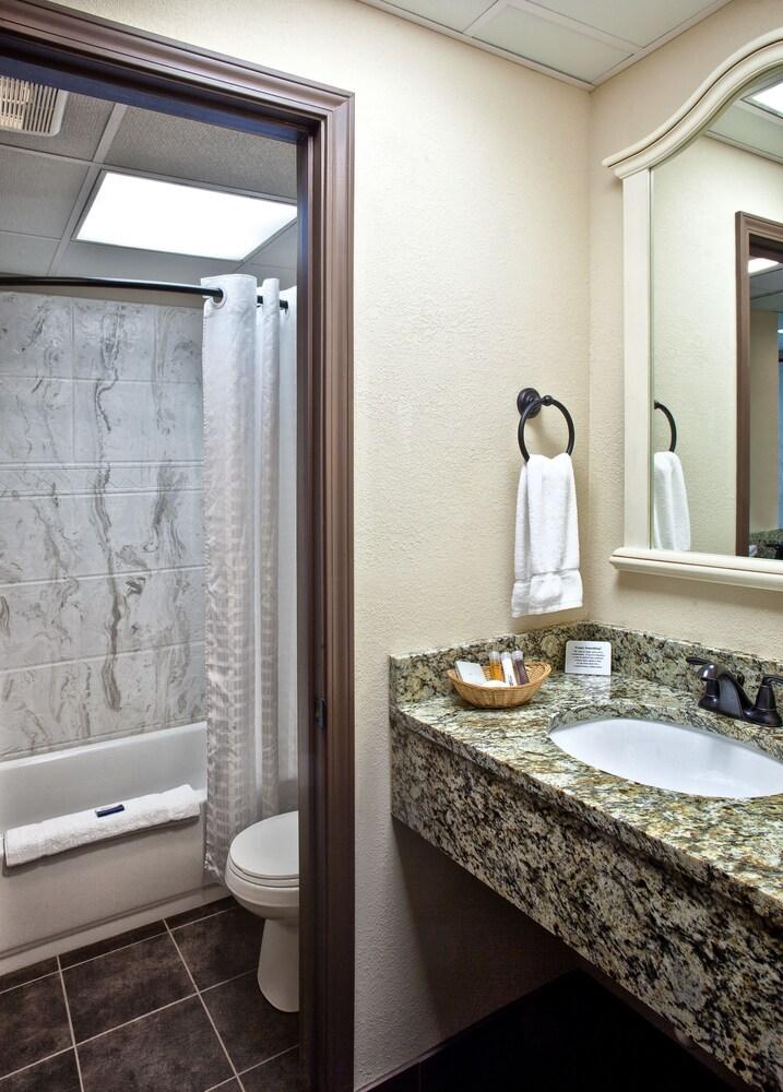 Helendorf River Inn, Suites & Conference Center photo 7