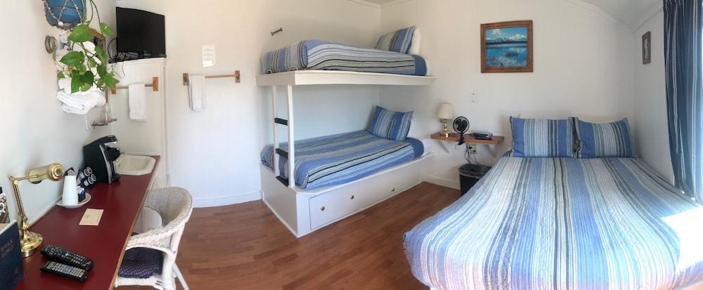 Driftwood Inn and Seaside Lodges photo 26