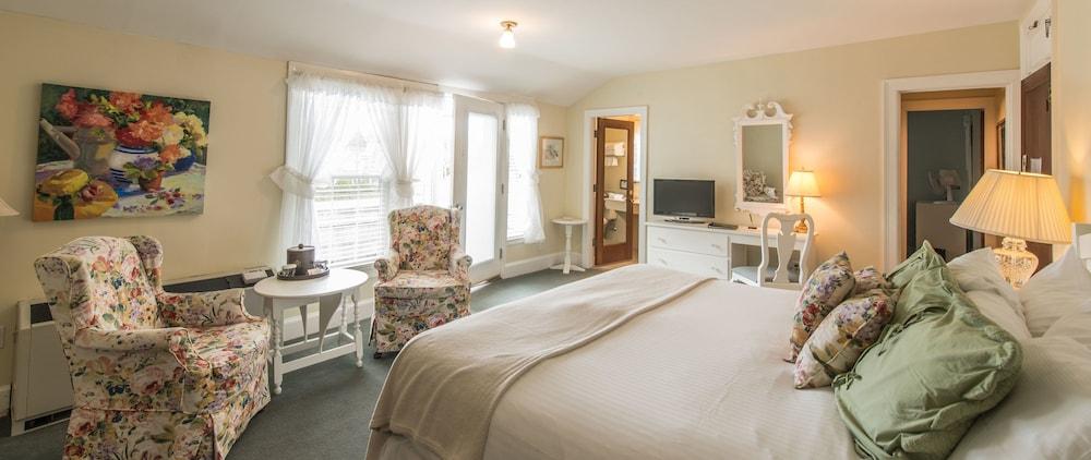 Black Point Inn photo 9